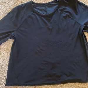 Black lululemon long sleeve shirt